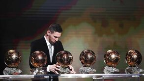 «Doeu quando Cristiano Ronaldo empatou em Bolas de Ouro»: Messi num registo raro