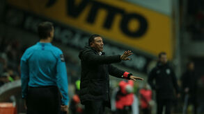 Cervi marcou, jogadores do Boavista protestaram e acabou tudo 'embrulhado'