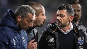 Imagens da confusão no túnel do Belenenses SAD-FC Porto: Pedro Ribeiro diz que levou um soco