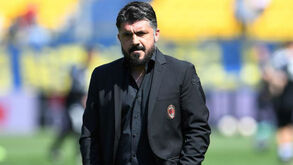 Gattuso é esperado esta manhã em Nápoles e já deve orientar o treino à tarde