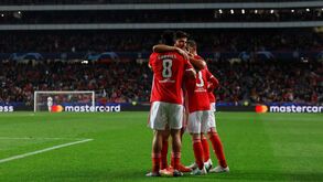 Bernardo Silva e Cristiano Ronaldo ajudam Benfica a ser cabeça-de-série na Liga Europa