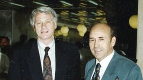 Sousa Cintra: «Não despedi Bobby Robson no avião»