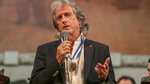 Jorge Jesus recebe mais um galardão no Brasil: agora foi a Medalha Tiradentes  