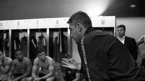 Bruno Lage como nunca o viu: a acalorada palestra no balneário do Benfica