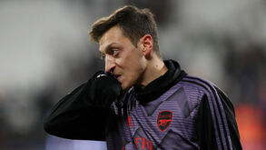 Mesut Özil banido do PES2020 na China depois de criticar autoridades daquele país