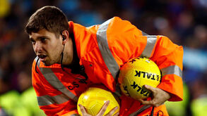 Lançadas bolas pela independência da Catalunha durante o Barcelona-Real Madrid