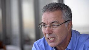 Inácio apresenta-se no Avaí: «Seriedade e busca pelo resultado»