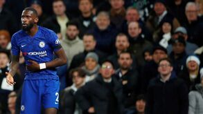 Tottenham reage aos insultos racistas na receção ao Chelsea