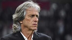 Jesus deixa garantia à chegada a Lisboa: «Vou cumprir o contrato com o Flamengo»