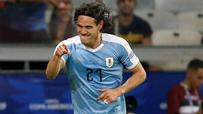 Madrid deverá ser o destino de Cavani mas não para já 