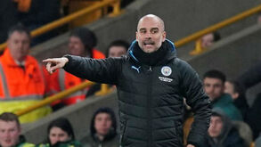 Coronavírus: Guardiola faz doação de um milhão de euros
