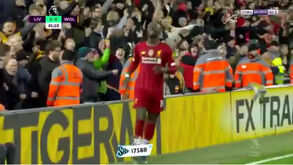 Sadio Mané abriu o ativo para o Liverpool com golo validado pelo VAR