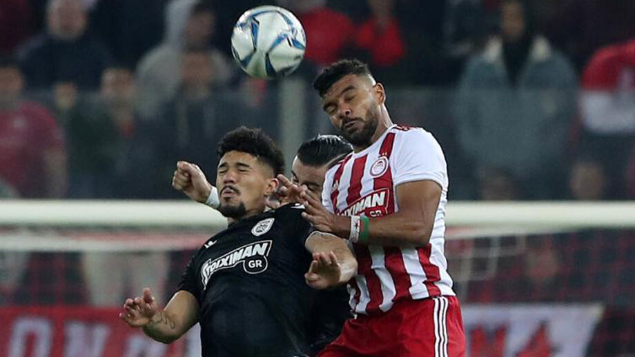 Olympiacos e PAOK empatam a um golo e repartem a liderança