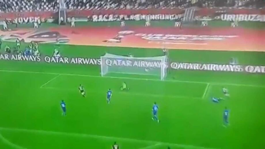 Treinador do Manchester City elogia português depois do jogo na Champions