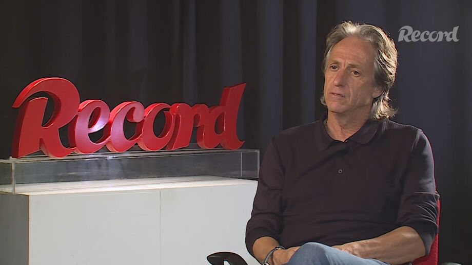 Treinador reviveu momentos da carreira em entrevista a Record