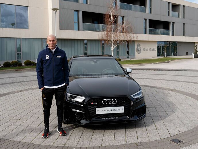Zidane escolheu um RS 3 Sportback TFSI quattro S tronic, avaliado em 67.310 mil euros.