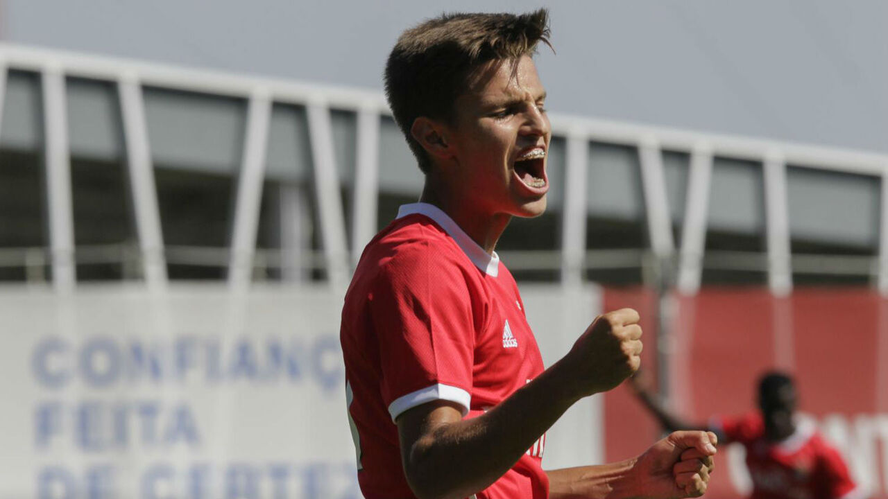Benfica B Casa Pia 4 0 Aguia Vence E Alcanca A Maior Goleada Da Temporada 2Âª Liga Jornal Record