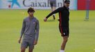 Espanhóis dizem que João Félix "está farto de defender e não atacar" no Atlético Madrid