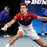 Djokovic sofre diante de Anderson na ATP Cup