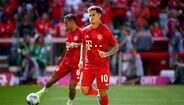 Philippe Coutinho - Imprensa alemã avança que o Bayern Munique não pretende avançar pela contratação em definitivo do criativo brasileiro. Sem encontrar o brilho que o fez destacar no Liverpool, Coutinho poderá regressar ao Barcelona no final do empréstimo e sem perspetivas de futuro.