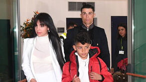 Cristiano Ronaldo: da chegada à Madeira aos beijinhos da irmã