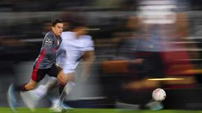 Benfica marcou na sua primeira ocasião e Cervi festejou com esta dança