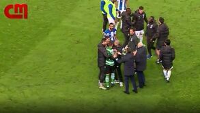 Ao pormenor: a confusão no final do Sporting-FC Porto com Jesé no olho do furacão