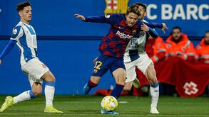 Barcelona expulsa adeptos que insultaram o Espanyol