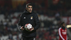 Substituto de Raul de Tomas na calha para entrar