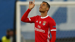 Catalães revelam condições impostas pelo Benfica ao Espanyol para vender Raul de Tomas