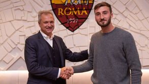 Ex-benfiquista Bryan Cristante renova contrato com a Roma