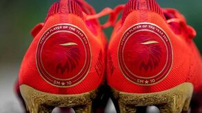 As brutais chuteiras especiais que a New Balance fez para Sadio Mané