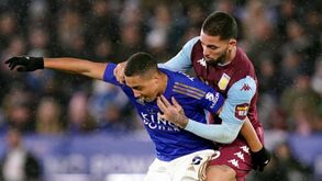 Leicester e Aston Villa empatam na primeira mão das meias-finais da Taça da Liga
