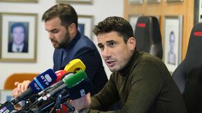 Velázquez e o onze que poderia apresentar diante do Sporting: «Uma equipa de m...!»