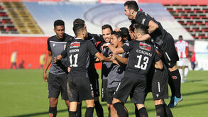 Penafiel-Farense, 3-0: Anfitrião vence e ameaça liderança dos algarvios