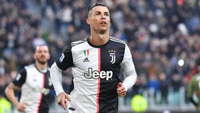Ataque de sinusite retira Ronaldo dos 'oitavos' da taça