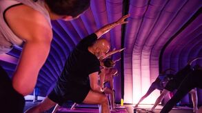 Hotpod Yoga: A 37 ºC dentro de um casulo insuflado
