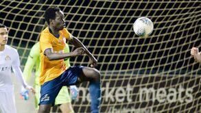 Leões vão avaliar avançado Alou Kuol 