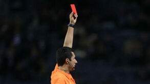 Quem faz mais faltas? Veja o ranking das equipas da Liga em termos disciplinares