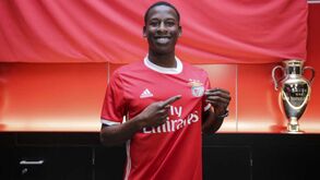 Benfica oficializa contratação de Samu