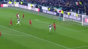 Os três golos na 1.ª parte do Juventus-Roma que desesperaram Paulo Fonseca