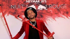 Neymar cancela mega festa de aniversário para se concentrar no futebol