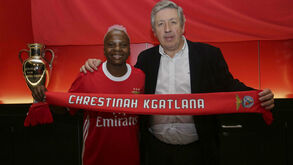 Benfica anuncia a contratação de Chrestinah Thembi Kgatlana