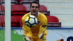 Granada contrata guarda-redes português João Costa 