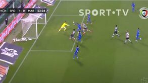 Polémica no Sporting-Marítimo: árbitro consultou o VAR e anulou golo de Camacho