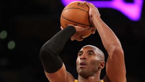 Eternizar lenda no logo da NBA