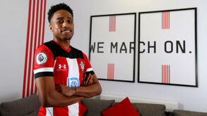 José Mourinho empresta Kyle Walker-Peters ao Southampton