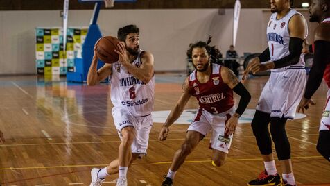 Basquetebol: Oliveirense bate Benfica e é bicampeã nacional