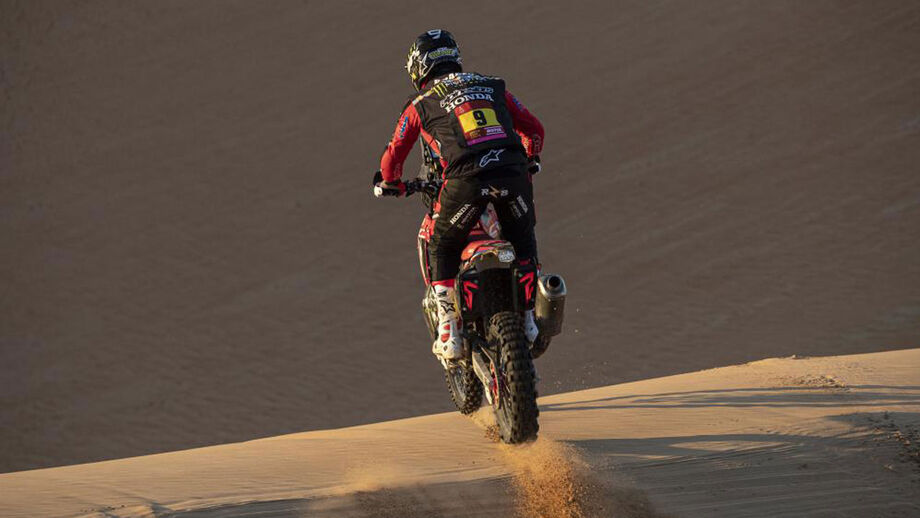 Ricky Brabec dá vitória no Dakar à Honda de Ruben Faria nas motos
