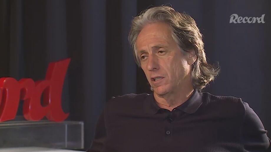 Treinador do Benfica diz que o lance do golo anulado é "muito duvidoso"